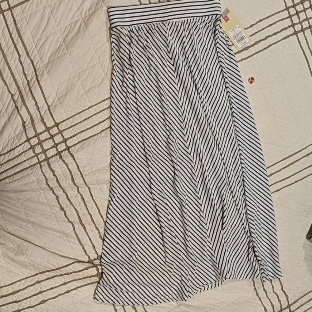 Long skirt